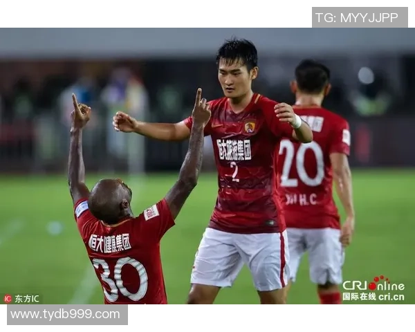 恒大足球明星的崛起与挑战：从辉煌到困境的全景解析