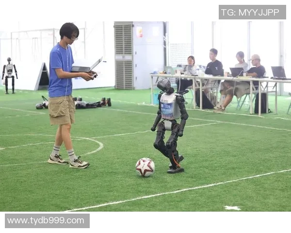 球星热爱足球赛场观看与竞技精神的碰撞揭秘